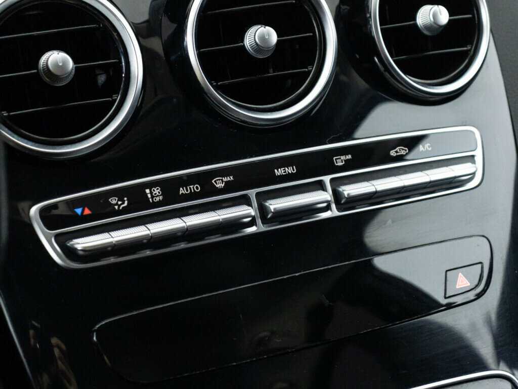 Купить Mercedes-Benz C-Класс с пробегом. Фото: #17