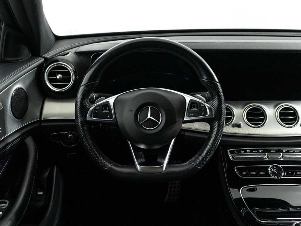 Купить Mercedes-Benz E-Класс с пробегом. Фото: #18