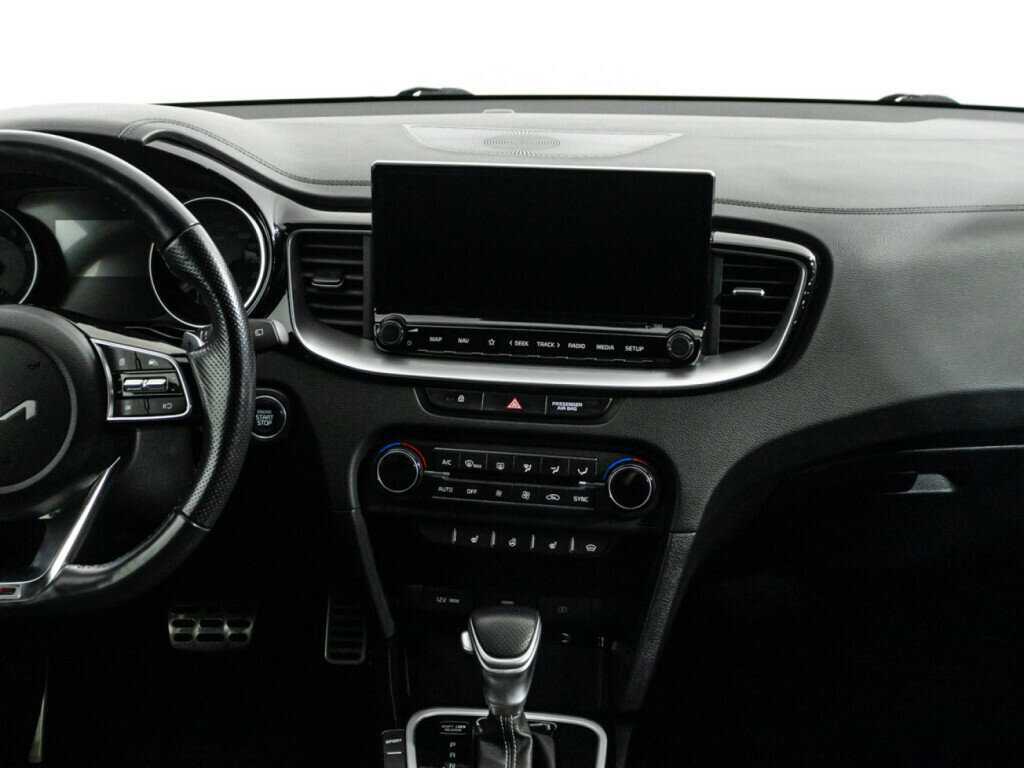 Купить Kia Ceed с пробегом. Фото: #11