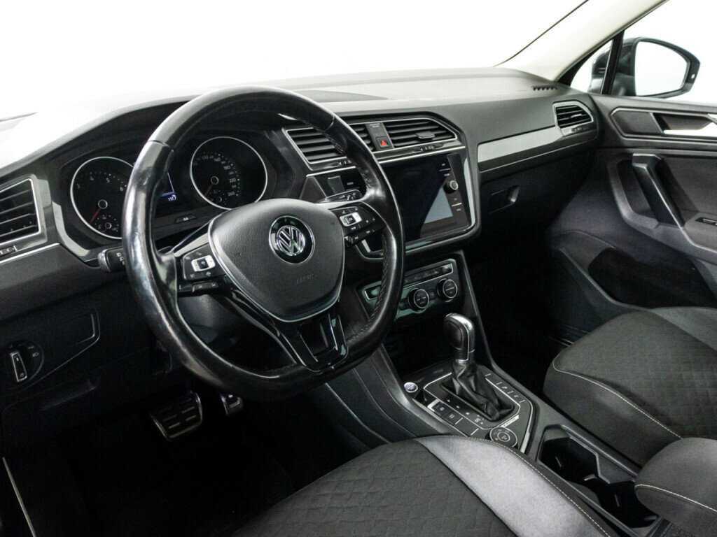 Купить Volkswagen Tiguan с пробегом. Фото: #10