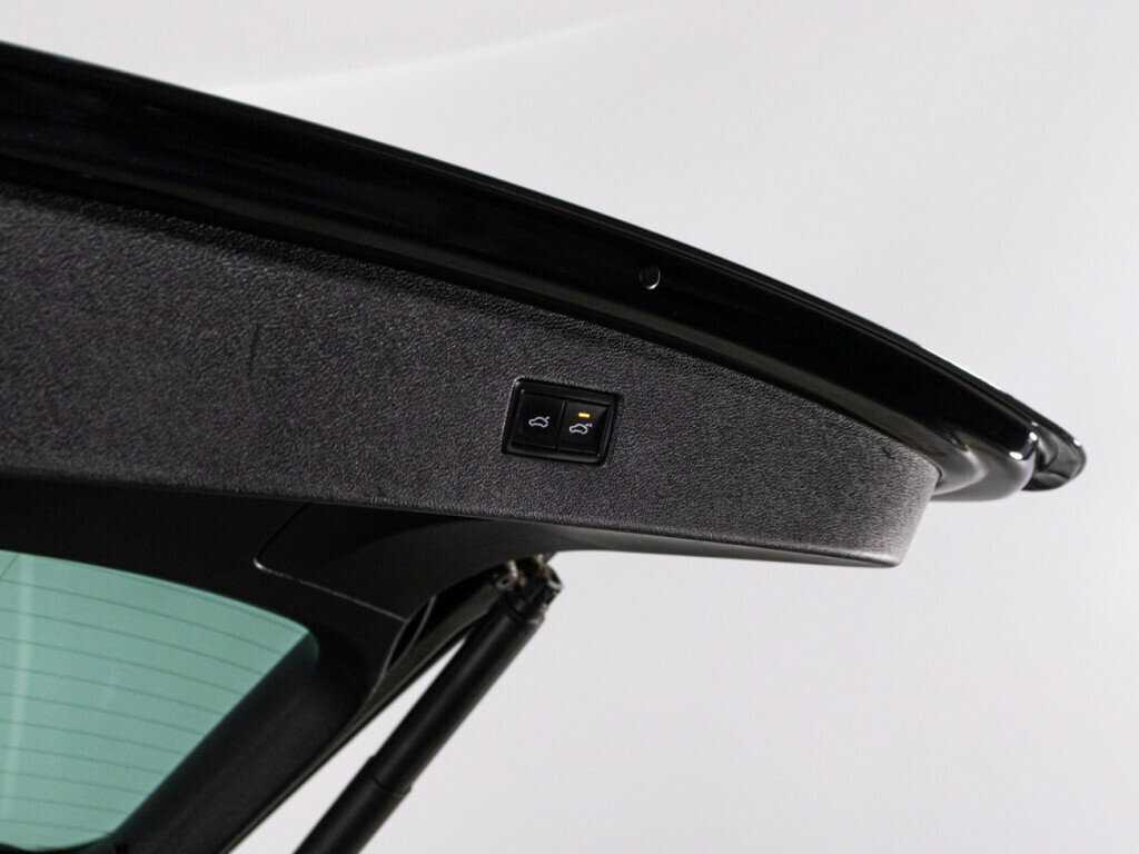 Купить Volkswagen Tiguan с пробегом. Фото: #15