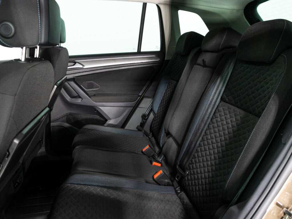 Купить Volkswagen Tiguan с пробегом. Фото: #9
