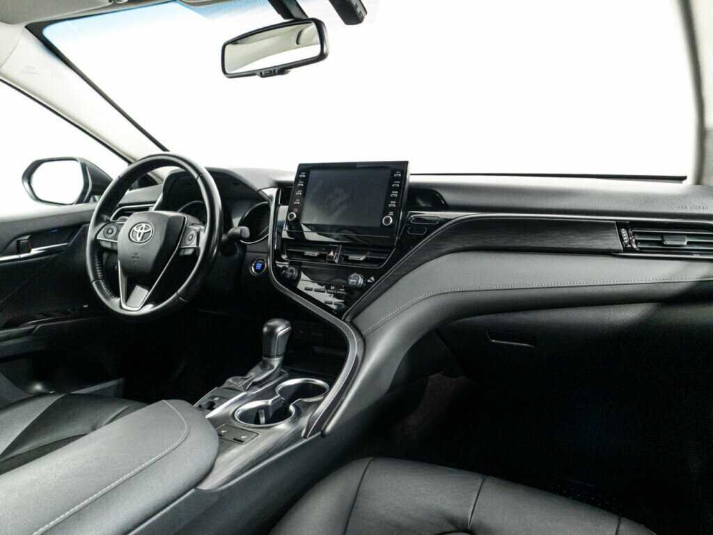 Купить Toyota Camry с пробегом. Фото: #8