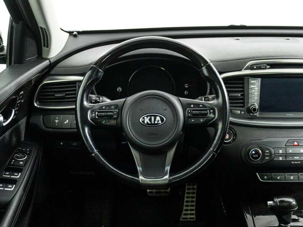 Купить Kia Sorento с пробегом. Фото: #23