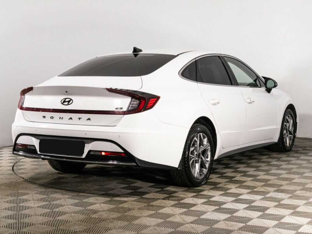 Купить Hyundai Sonata с пробегом. Фото: #4