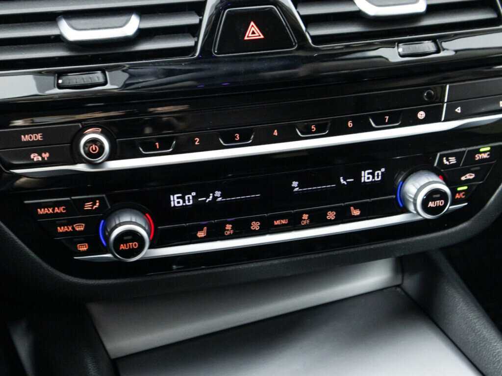 Купить BMW 5 серии с пробегом. Фото: #15