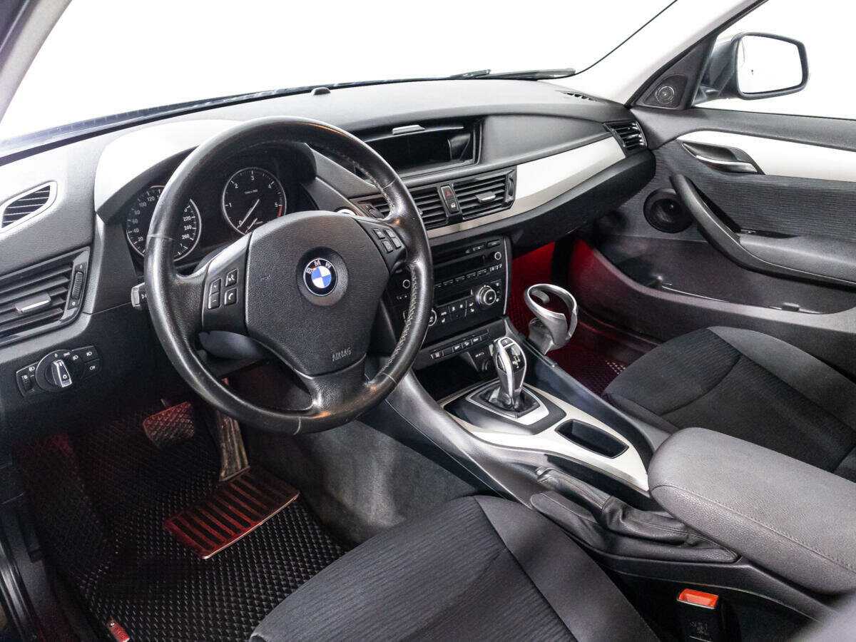 Купить BMW X1 с пробегом. Фото: #10