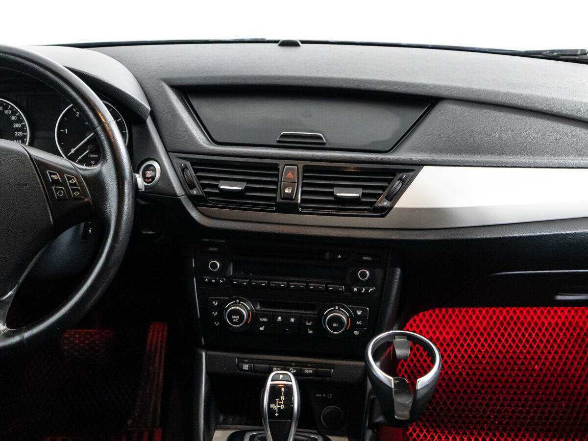 Купить BMW X1 с пробегом. Фото: #13