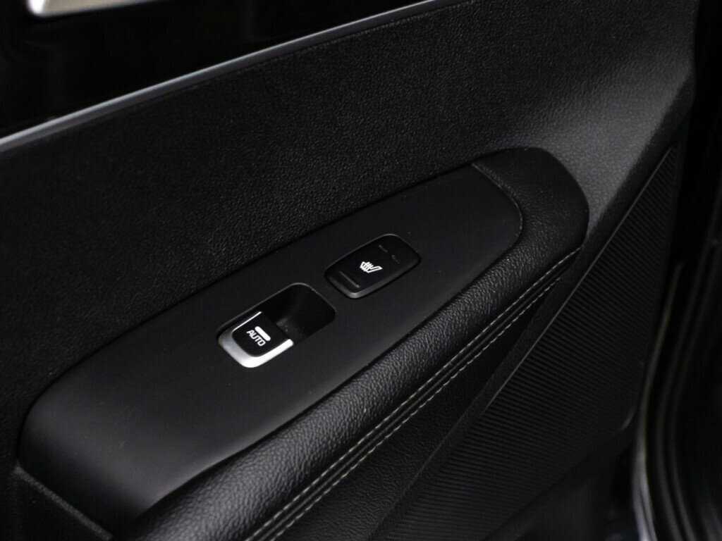 Купить Kia Sorento с пробегом. Фото: #23