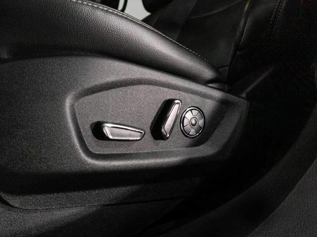 Купить Ford Explorer с пробегом. Фото: #22