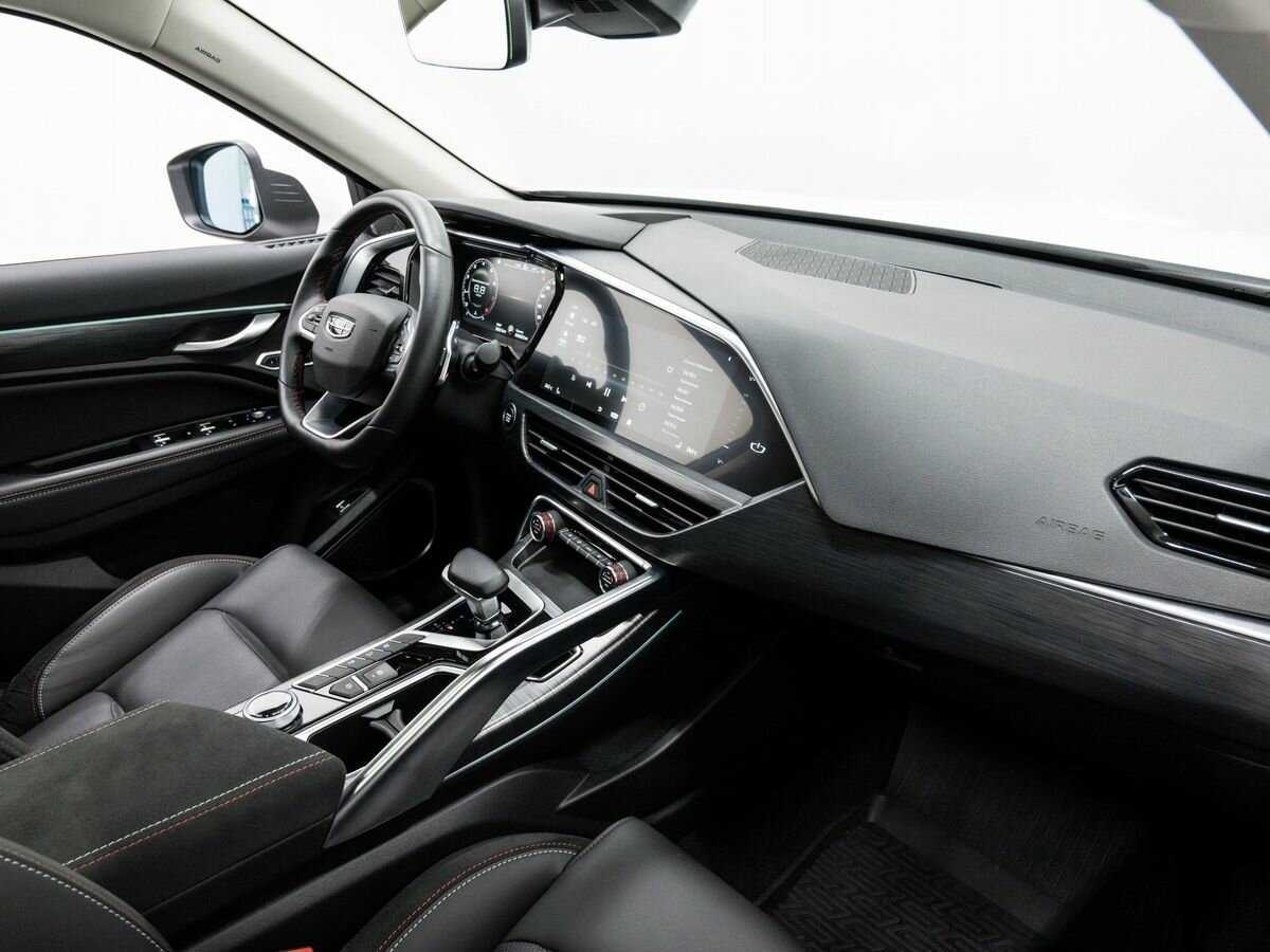 Купить Geely Tugella с пробегом. Фото: #8