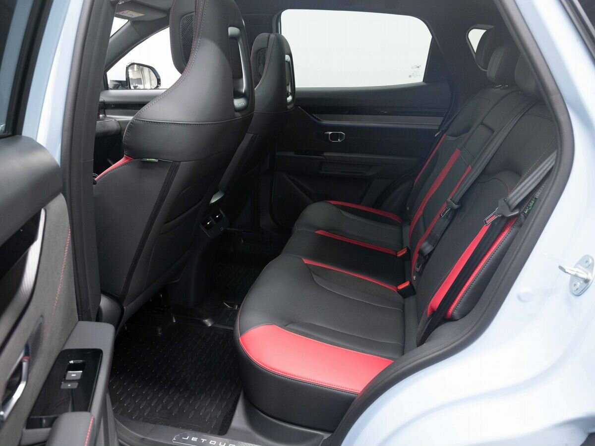 Купить Jetour Dashing с пробегом. Фото: #10