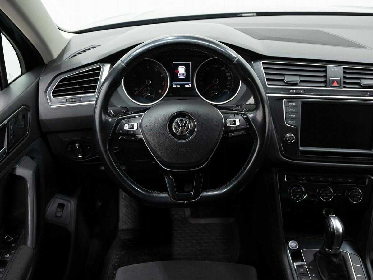 Купить Volkswagen Tiguan с пробегом. Фото: #15