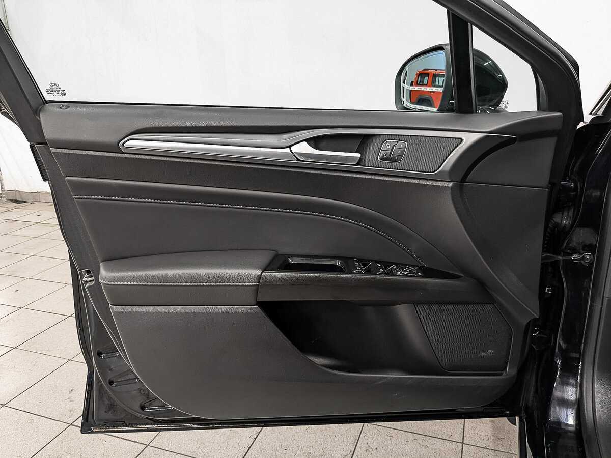 Купить Ford Mondeo с пробегом. Фото: #18