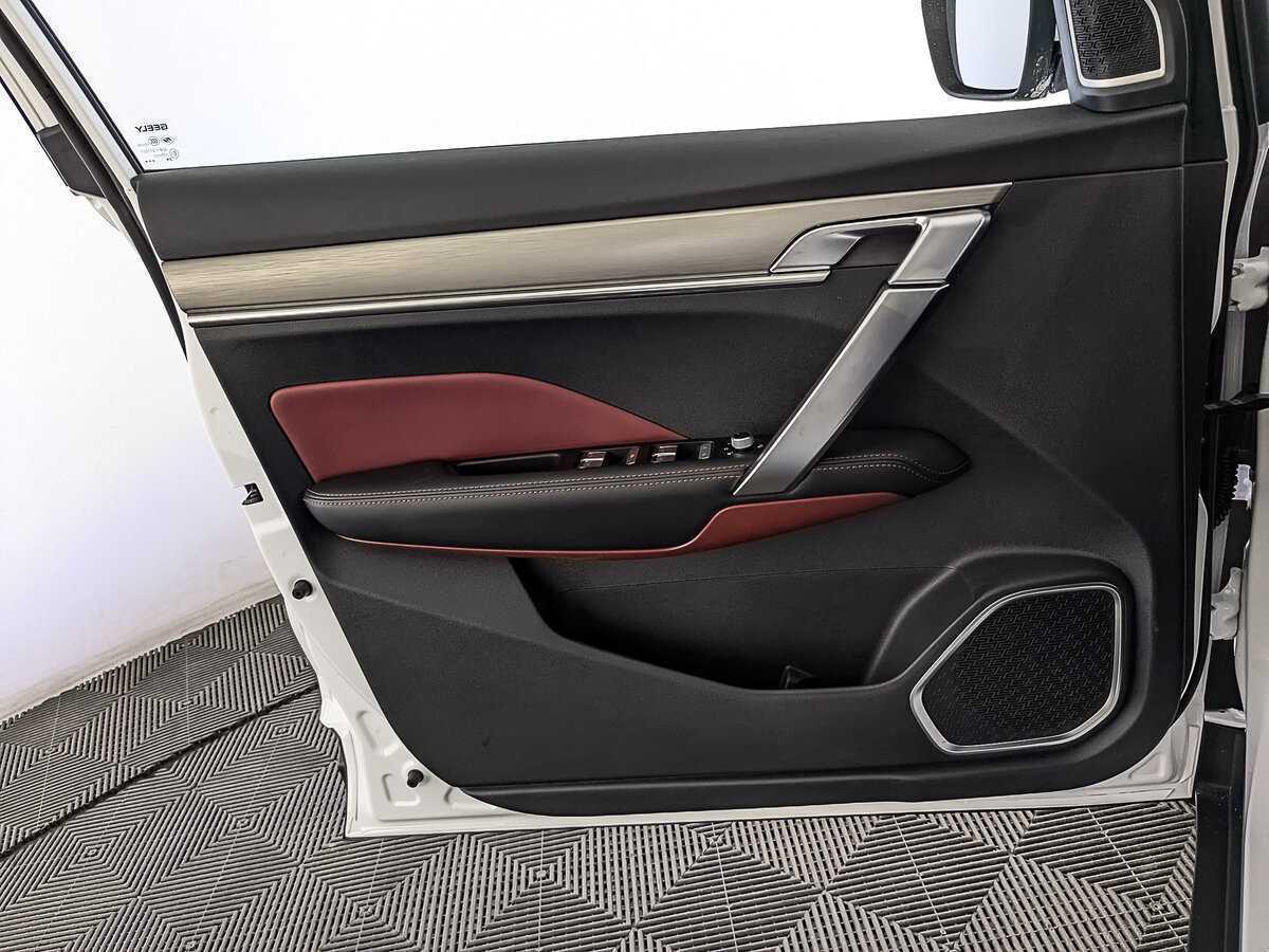 Купить Geely Coolray с пробегом. Фото: #18