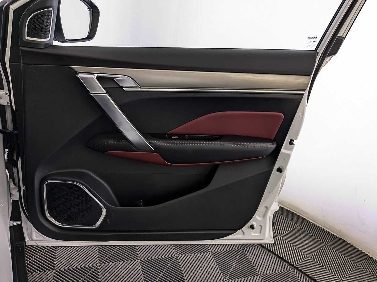 Купить Geely Coolray с пробегом. Фото: #24