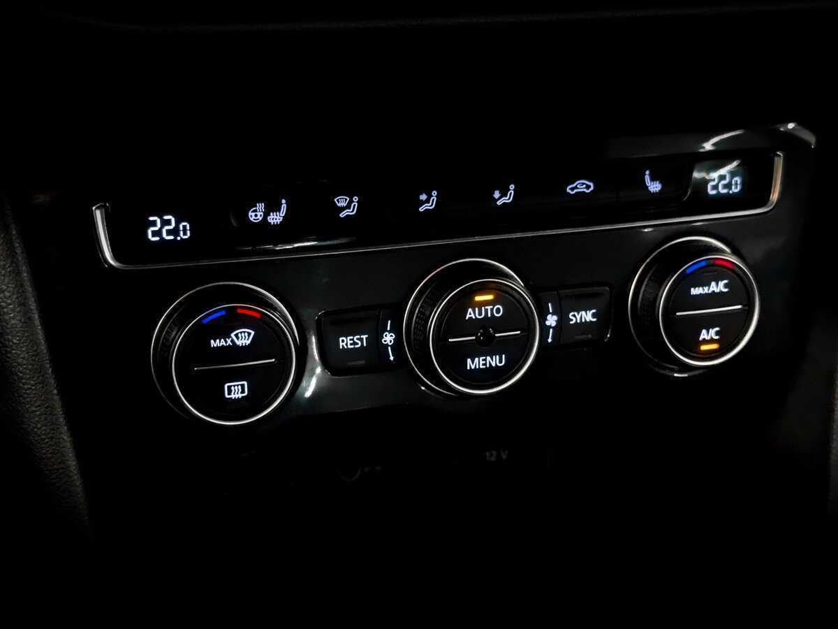 Купить Volkswagen Tiguan с пробегом. Фото: #24