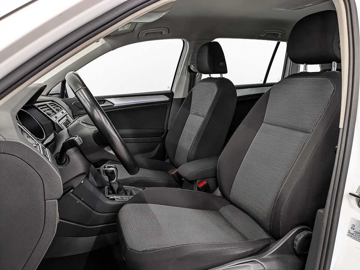 Купить Volkswagen Tiguan с пробегом. Фото: #19