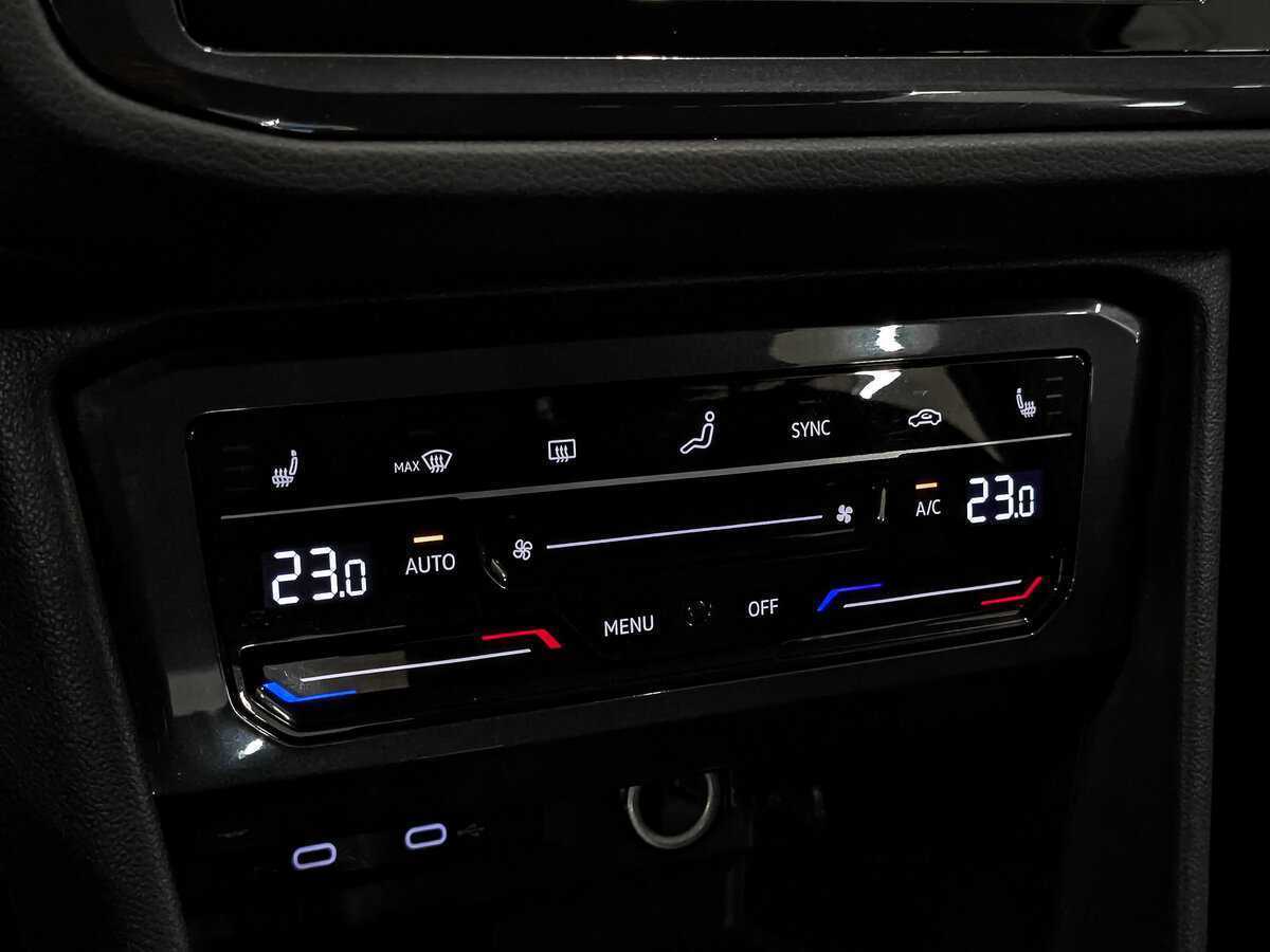Купить Volkswagen Tiguan с пробегом. Фото: #20