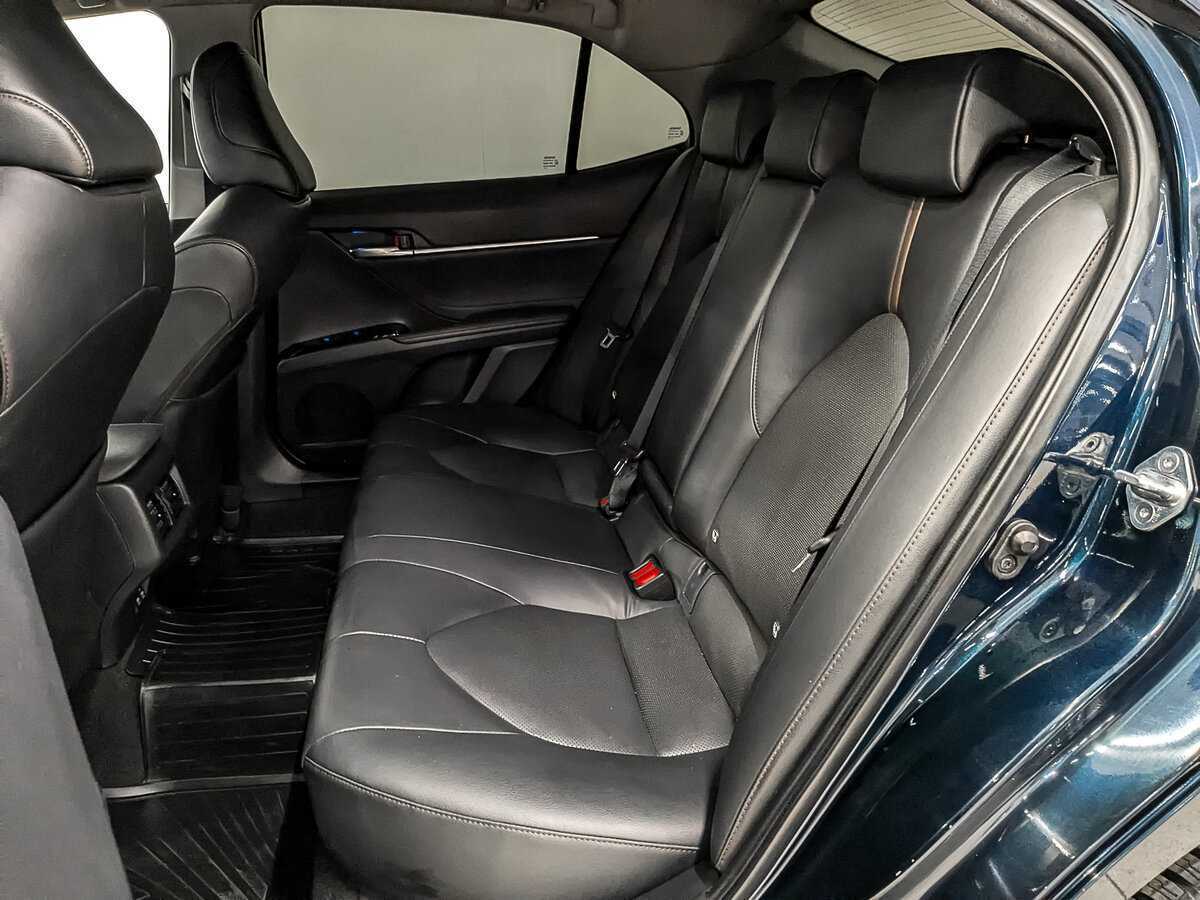 Купить Toyota Camry с пробегом. Фото: #17