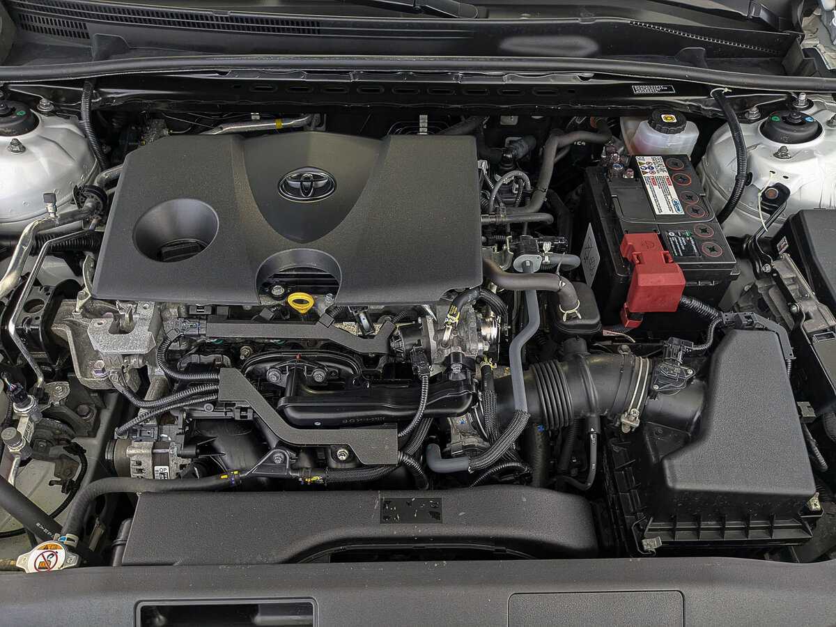 Купить Toyota Camry с пробегом. Фото: #8