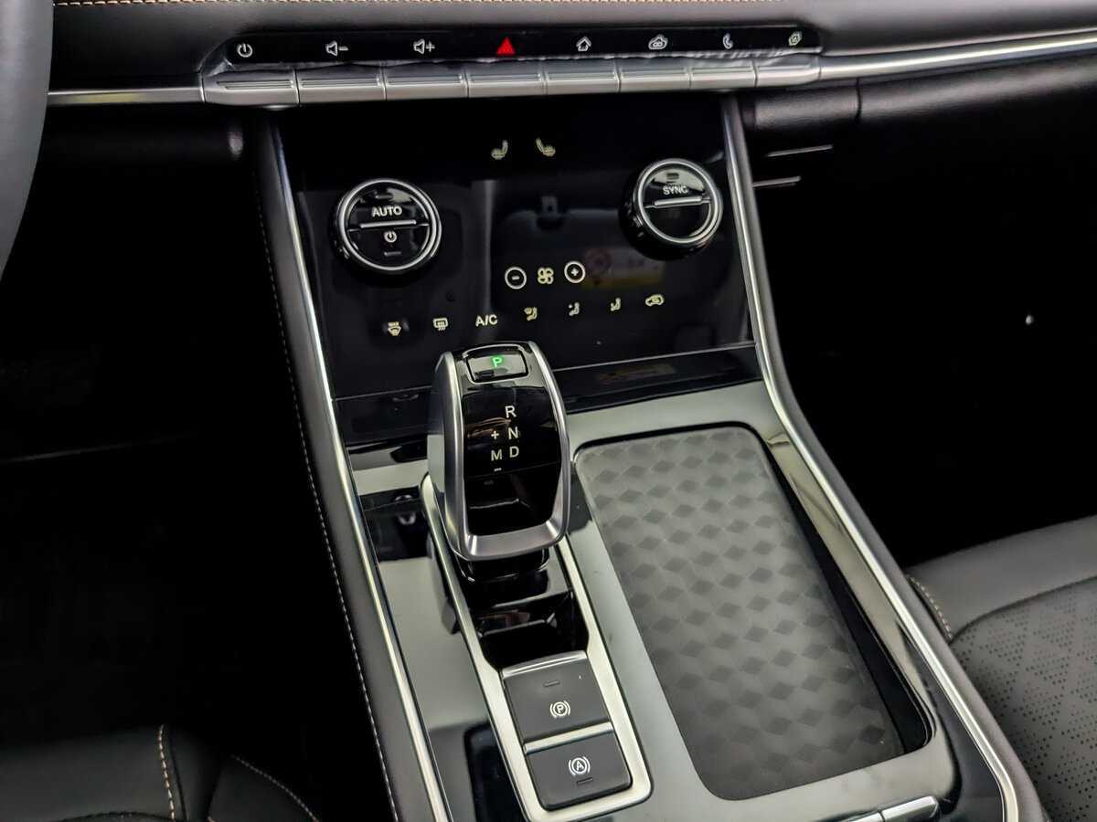 Купить Chery Tiggo 8 с пробегом. Фото: #25