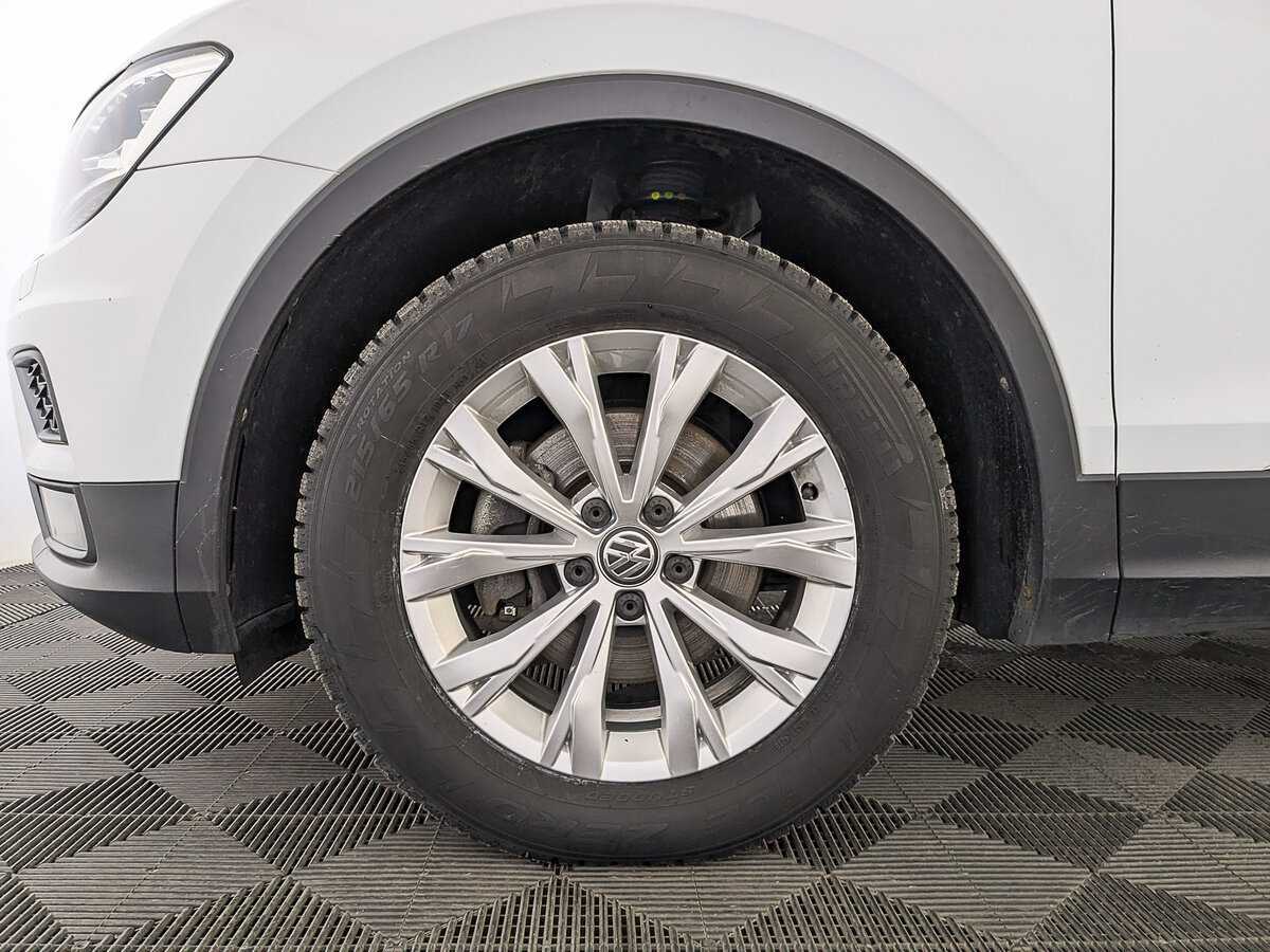 Купить Volkswagen Tiguan с пробегом. Фото: #11