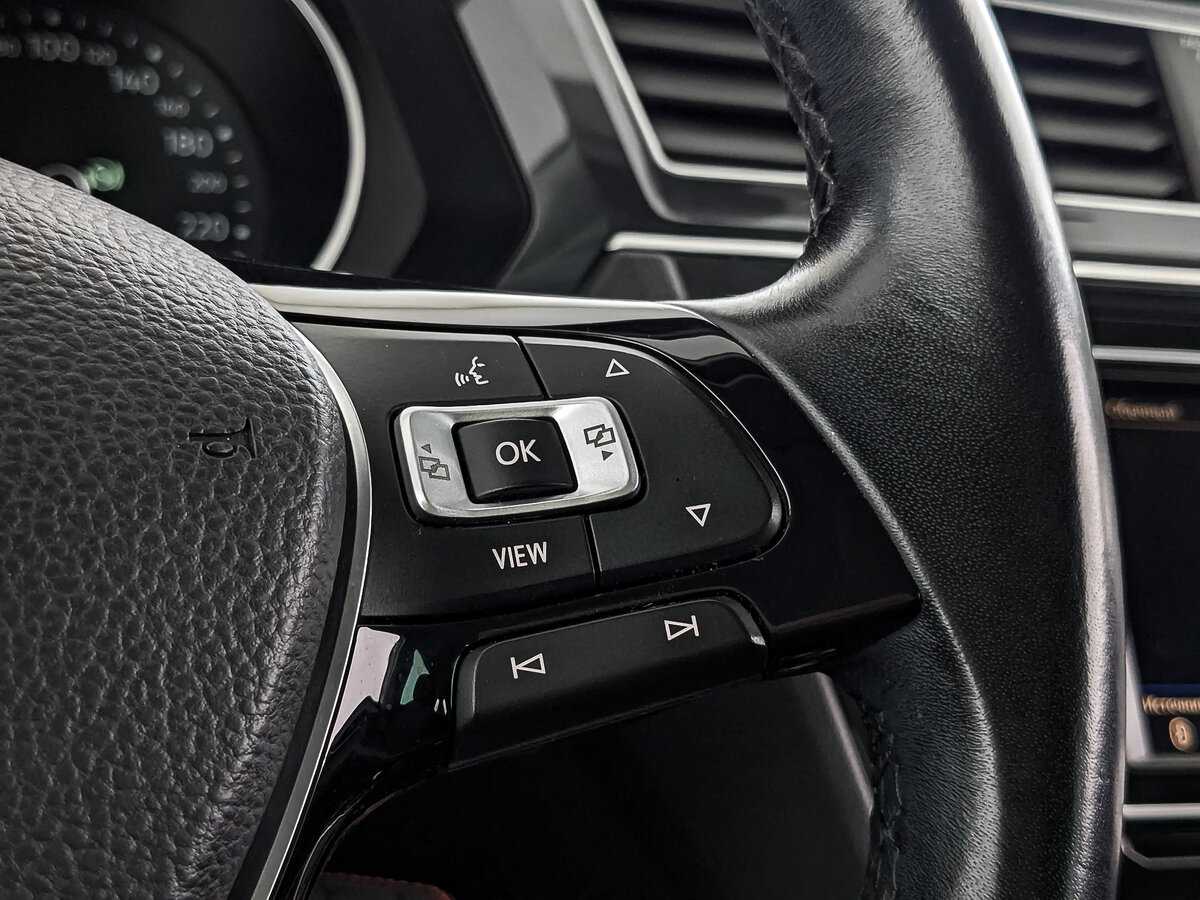 Купить Volkswagen Tiguan с пробегом. Фото: #27