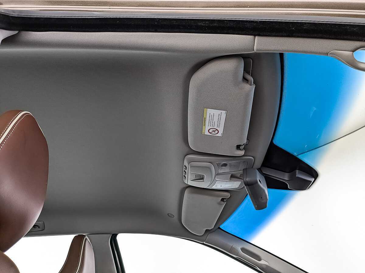 Купить Volvo XC90 с пробегом. Фото: #21