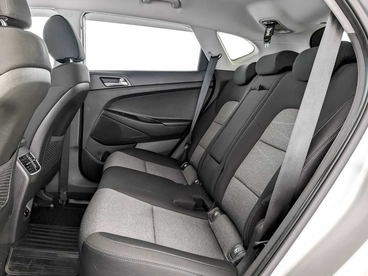 Купить Hyundai Tucson с пробегом. Фото: #11