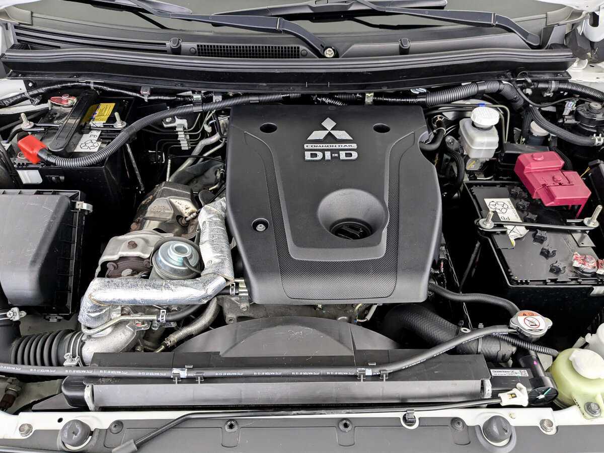 Купить Mitsubishi Pajero Sport с пробегом. Фото: #8