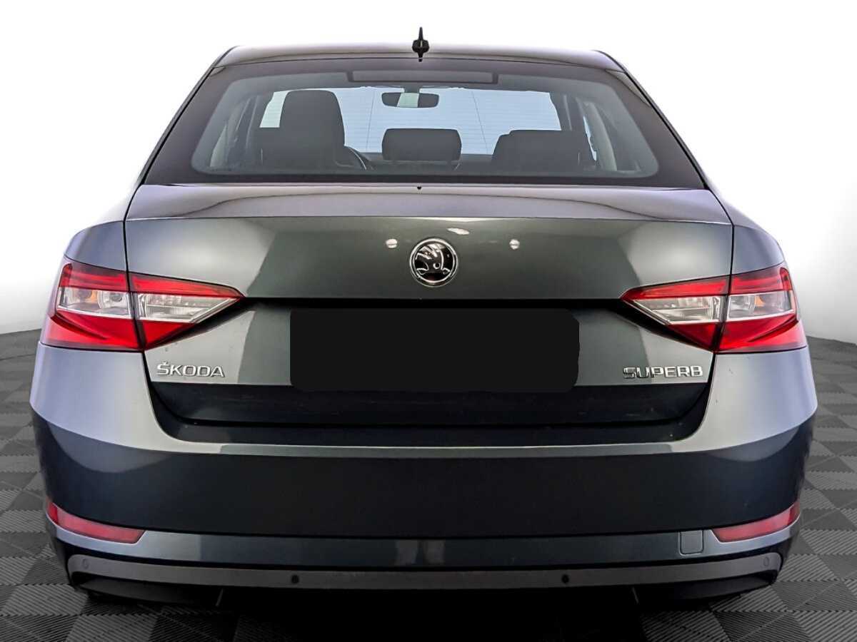 Купить Skoda Superb с пробегом. Фото: #5