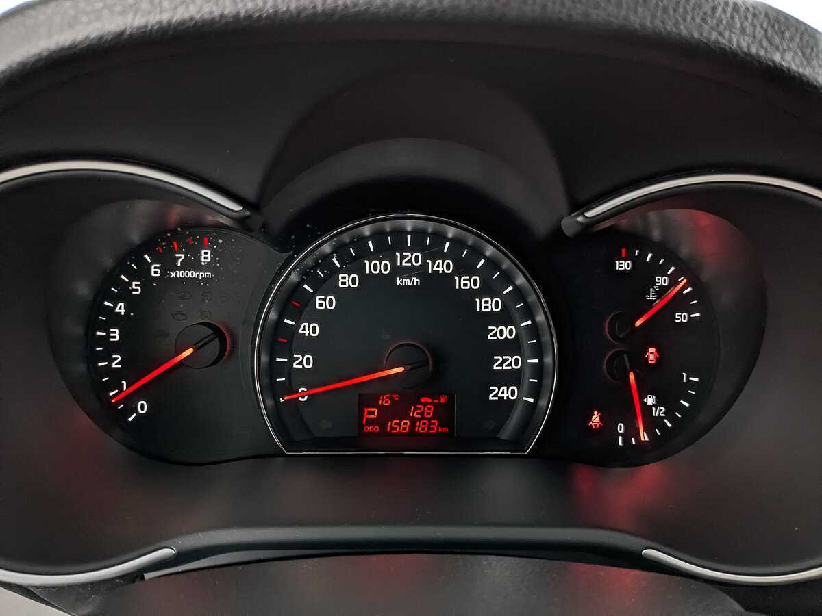 Купить Kia Sorento с пробегом. Фото: #15