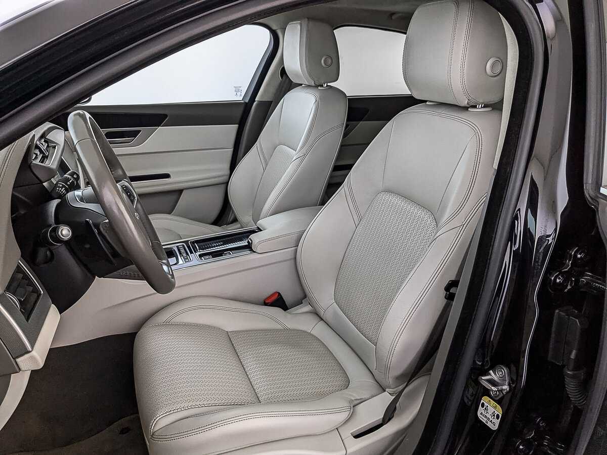 Купить Jaguar XF с пробегом. Фото: #19