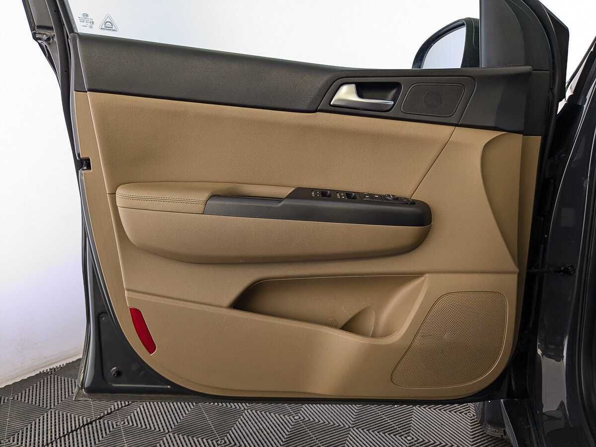 Купить Kia Sportage с пробегом. Фото: #18