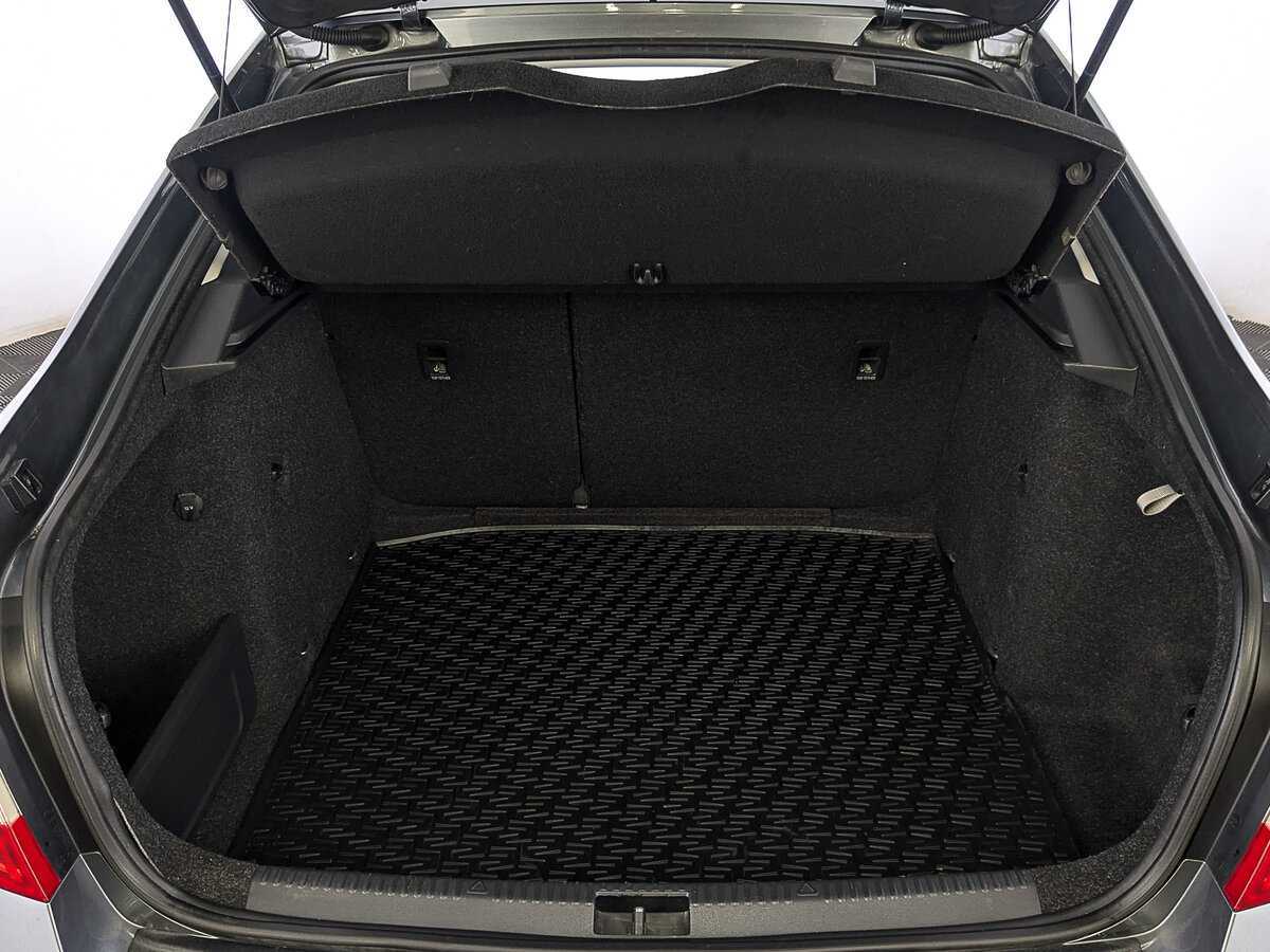 Купить Skoda Octavia с пробегом. Фото: #9