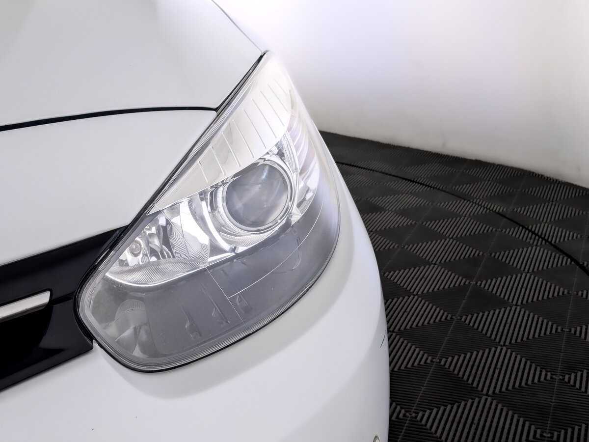 Купить Renault Fluence с пробегом. Фото: #16