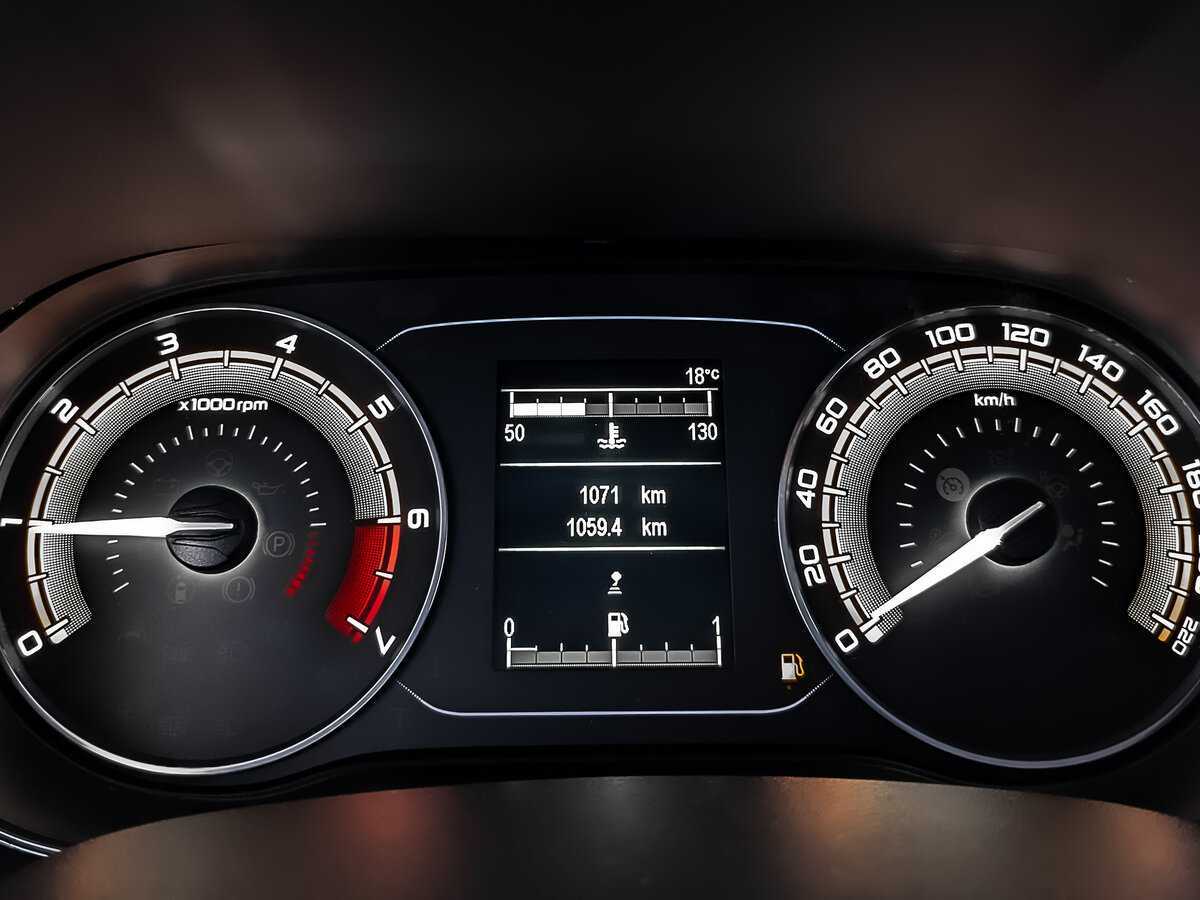 Купить Lada (ВАЗ) Vesta с пробегом. Фото: #15