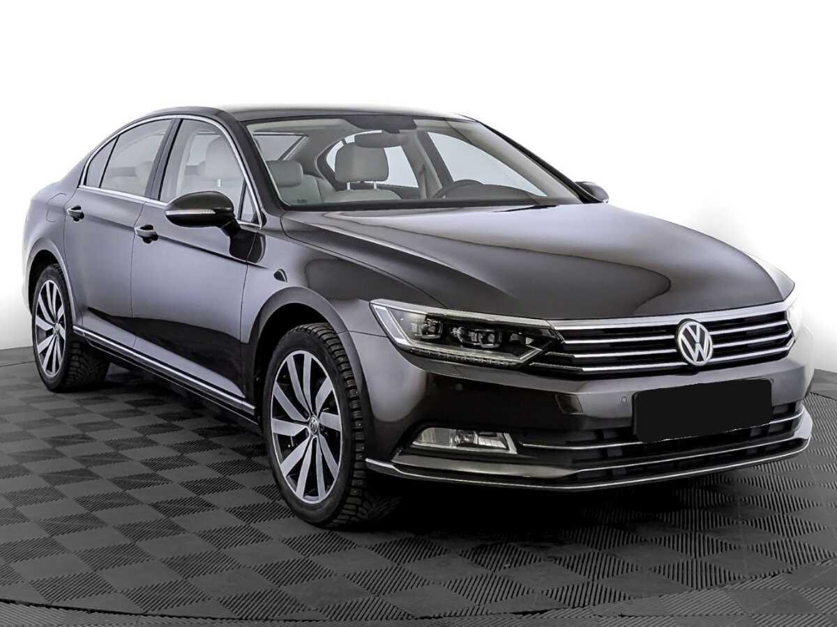 Купить Volkswagen Passat с пробегом. Фото: #2