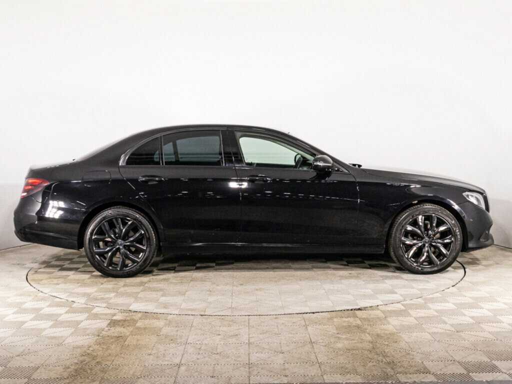 Купить Mercedes-Benz E-Класс с пробегом. Фото: #3