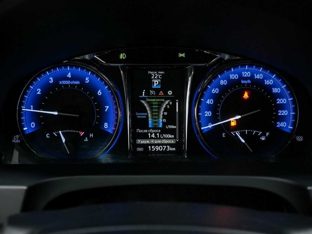 Купить Toyota Camry с пробегом. Фото: #14