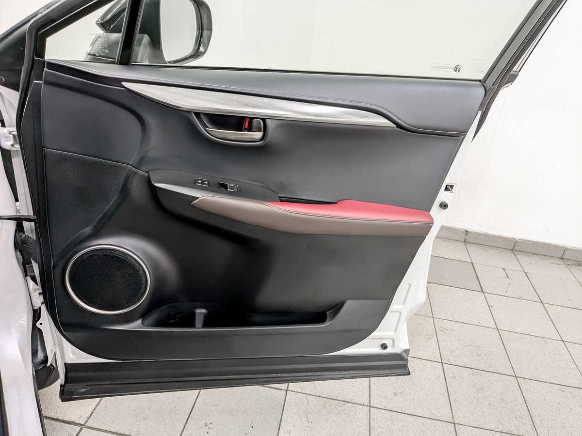 Купить Lexus NX с пробегом. Фото: #23