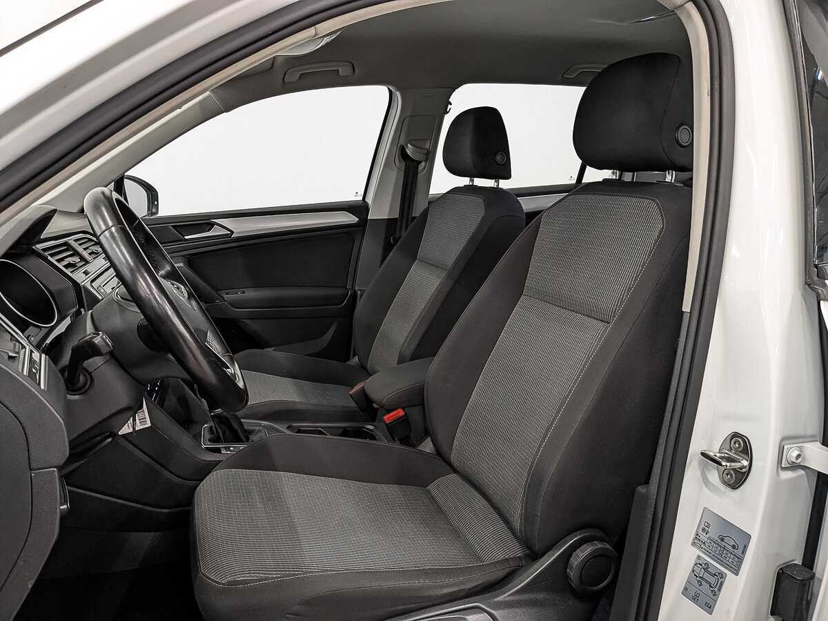 Купить Volkswagen Tiguan с пробегом. Фото: #16