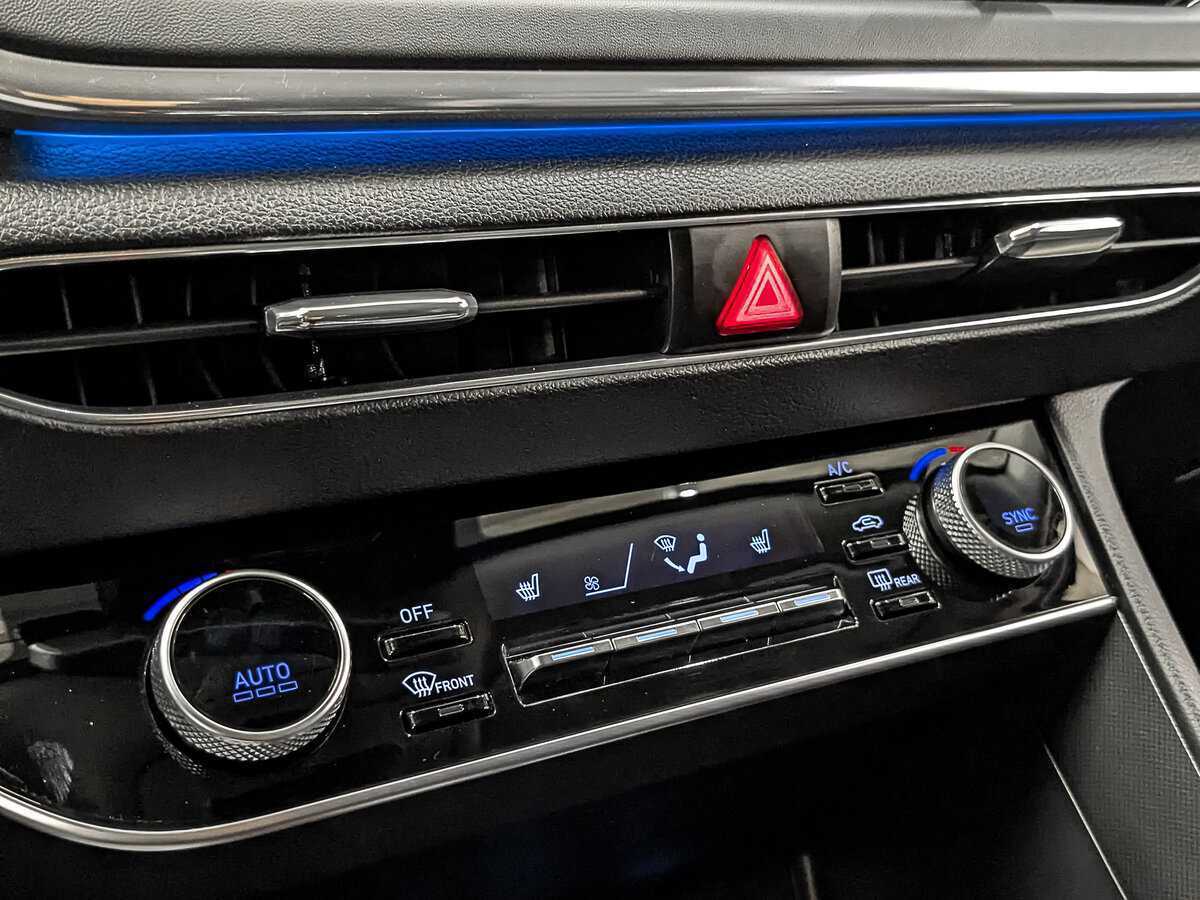 Купить Hyundai Sonata с пробегом. Фото: #20