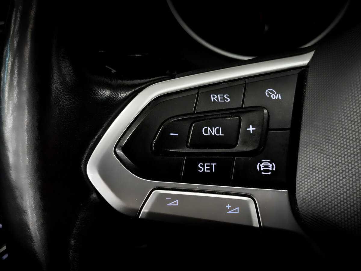 Купить Volkswagen Tiguan с пробегом. Фото: #25