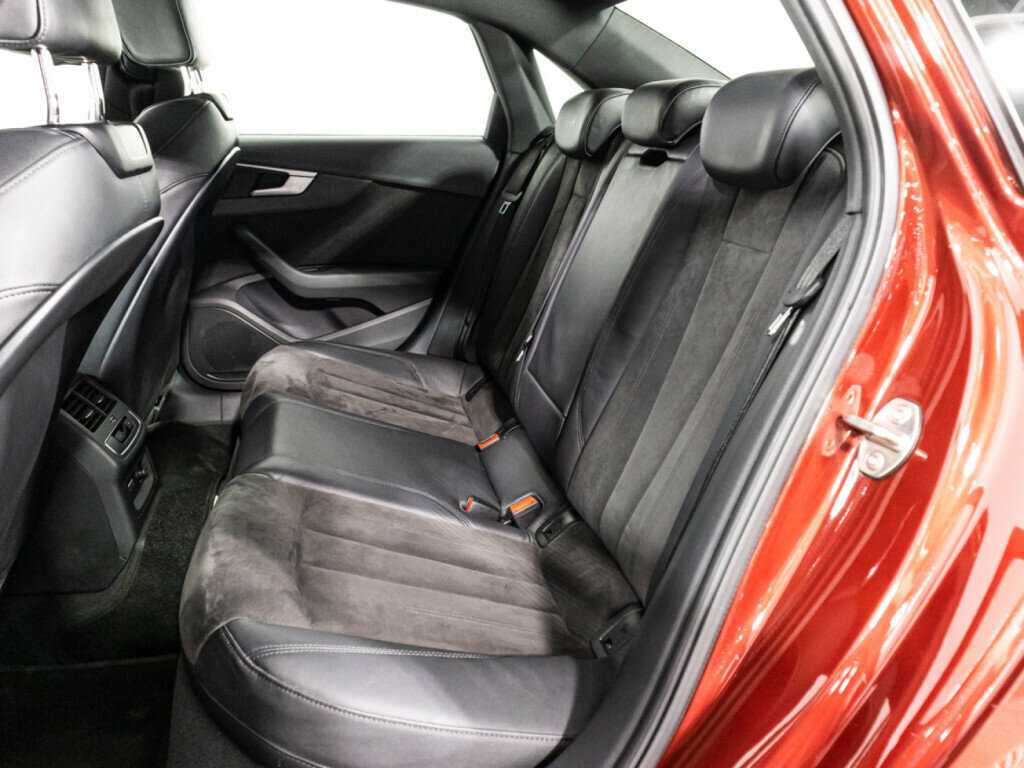 Купить Audi A4 с пробегом. Фото: #9