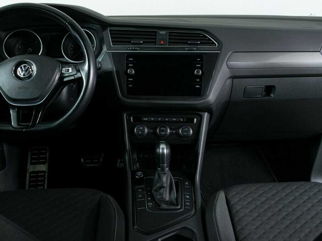 Купить Volkswagen Tiguan с пробегом. Фото: #9