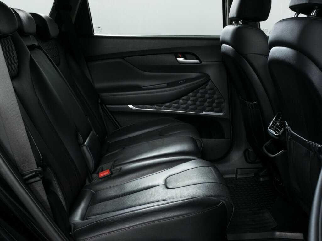 Купить Hyundai Santa Fe с пробегом. Фото: #12