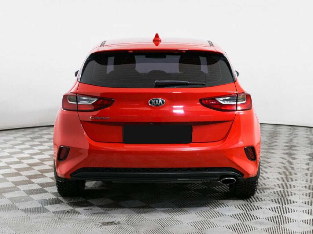 Купить Kia Ceed с пробегом. Фото: #4