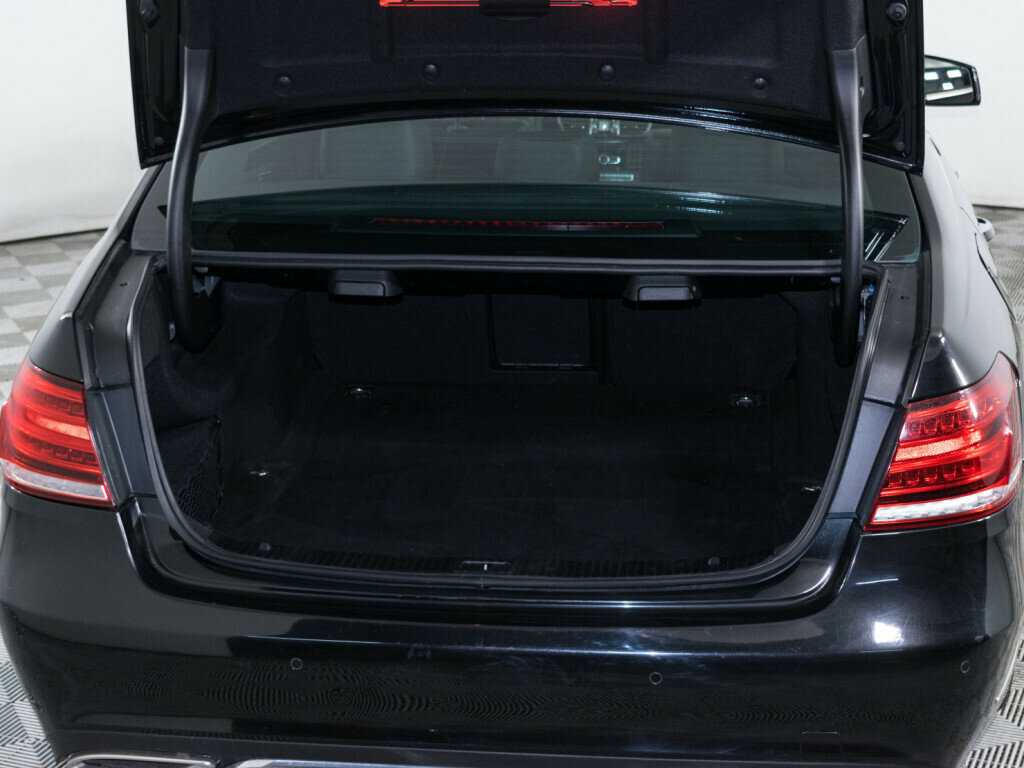 Купить Mercedes-Benz E-Класс с пробегом. Фото: #6